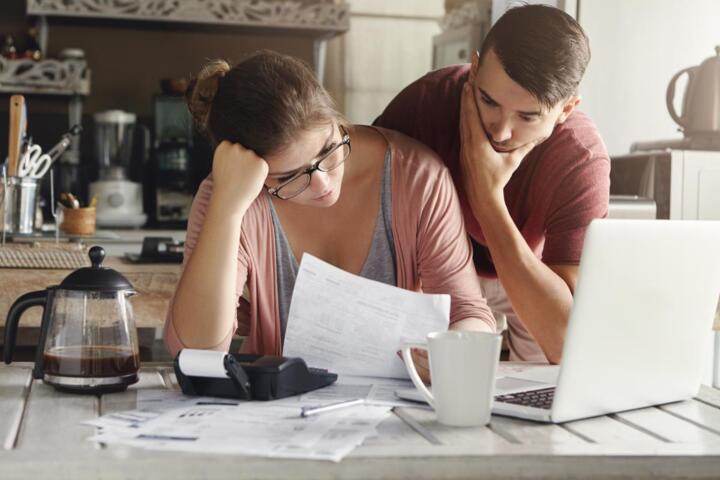The First 24 Hours After a Financial Emergency: What to Do